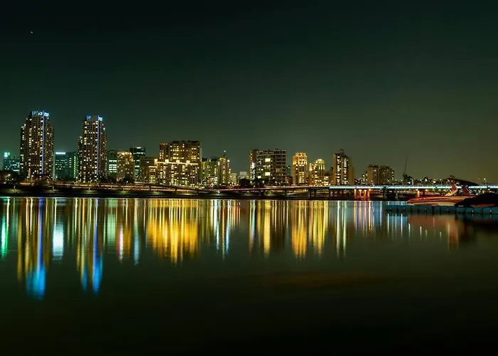 Relaxing In Downtown *